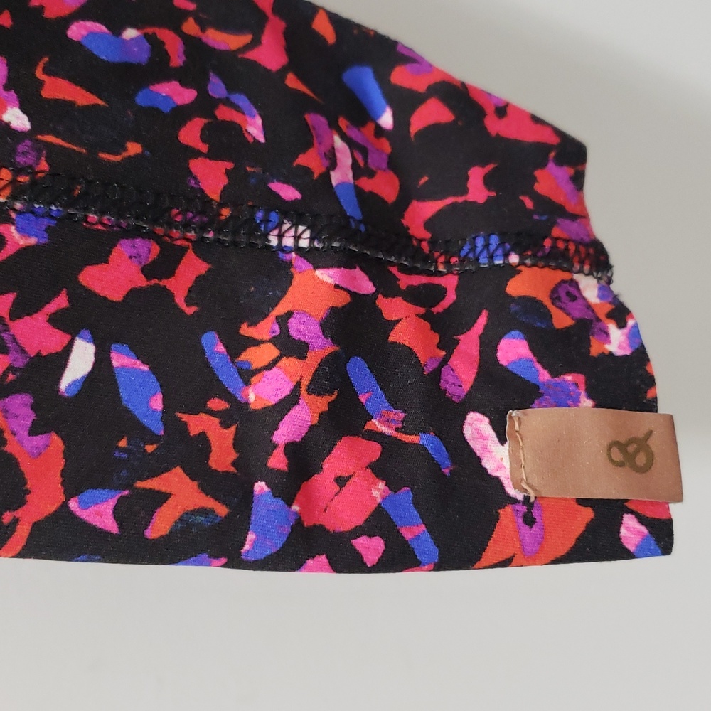 Lou & Grey Colorful Patterned Form Leggings - Picture 5 of 10